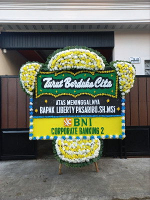 Papan Bunga Duka di Marawola