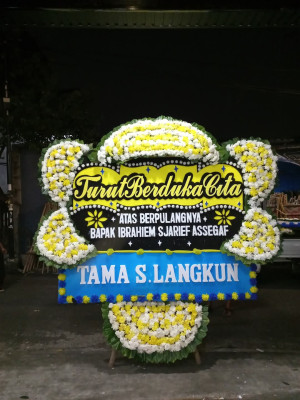 Papan Bunga Duka di Marawola