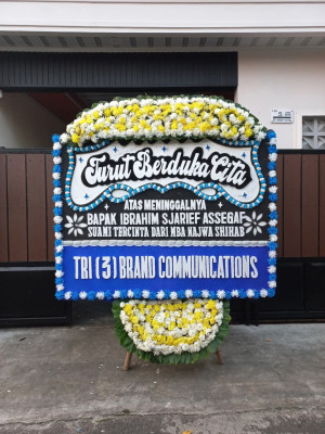 Papan Bunga Duka di Marawola